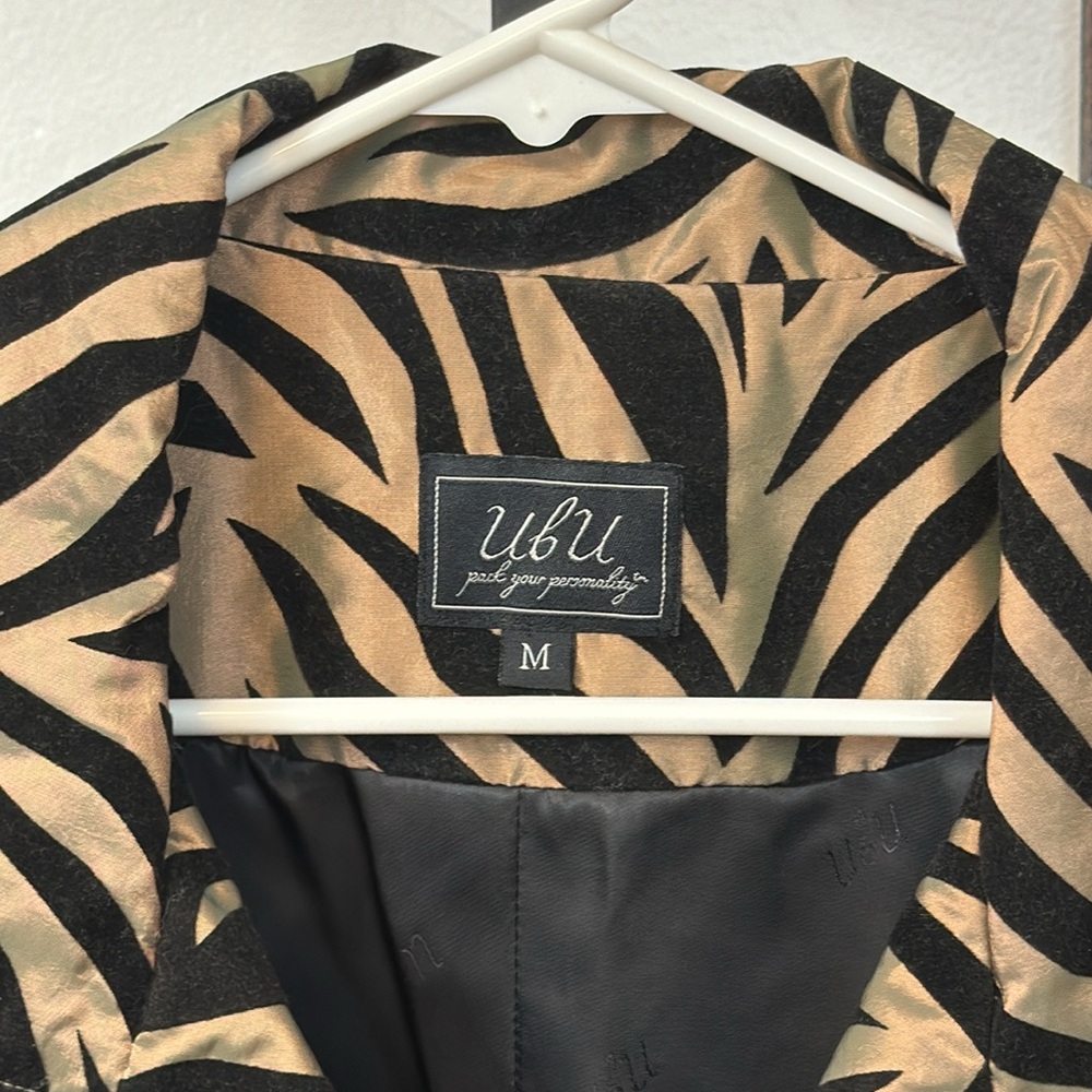 UBU jacket - Picture 2 of 10